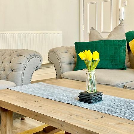 Gillygate Nest With Free Allocated Parking York Exterior foto
