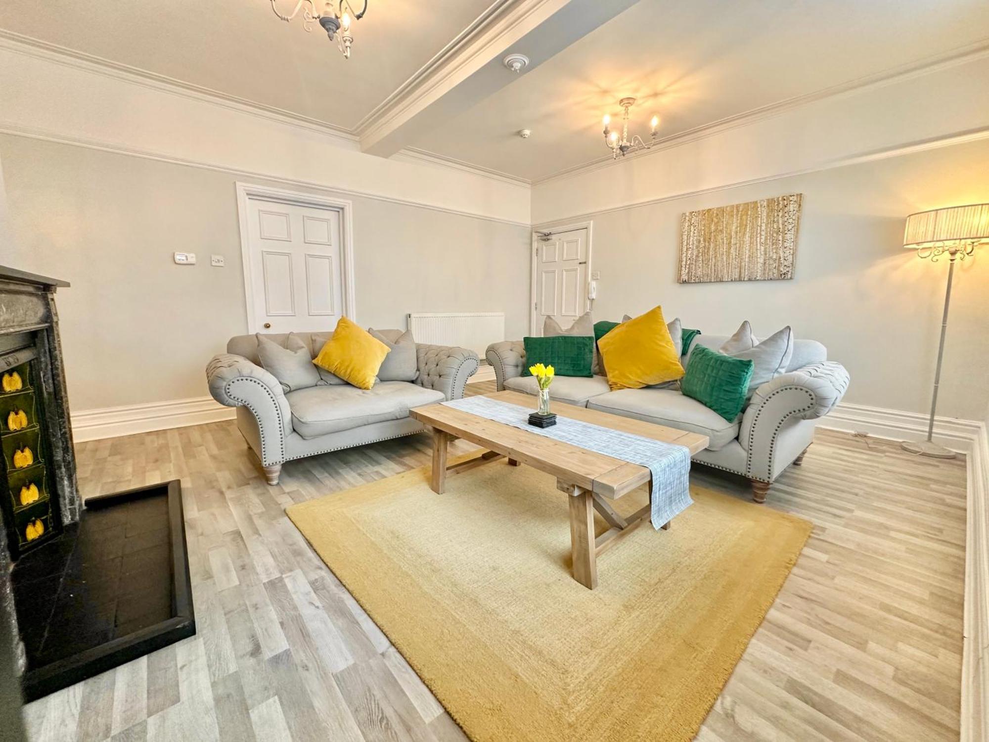 Gillygate Nest With Free Allocated Parking York Exterior foto
